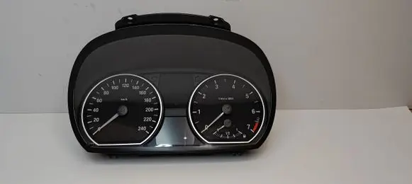 BMW 1 E81 E87 Speedometer (instrument cluster) 9220941 62109220941 9187038