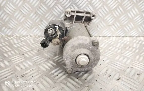 Peugeot 208 Starter motor 9832577880 ESW2021HE 5B16018KL