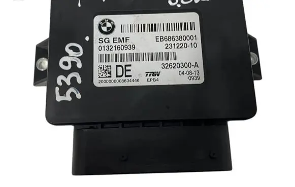 BMW 5 F10 F11 Hand brake control module 6863800