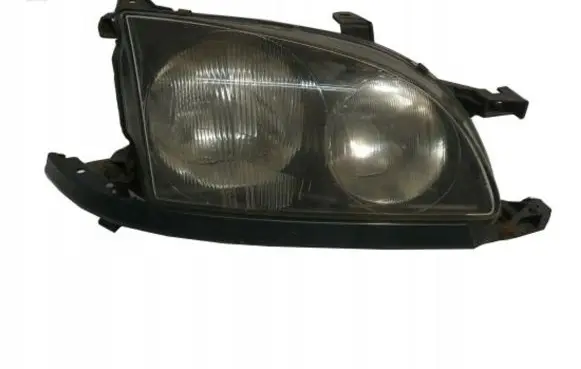Toyota Avensis T220 Headlight/headlamp