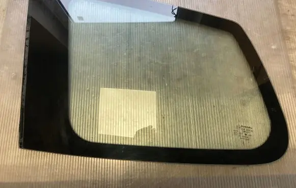 Subaru Forester SH Rear side window 43R005165
