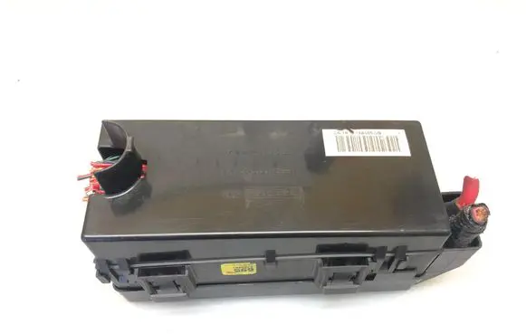 Jaguar S-Type Fuse module 6950720001 XW4T14A003A D61R14A005UB