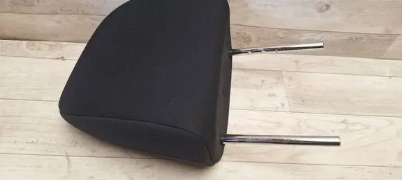 Toyota Auris 150 Front seat headrest 