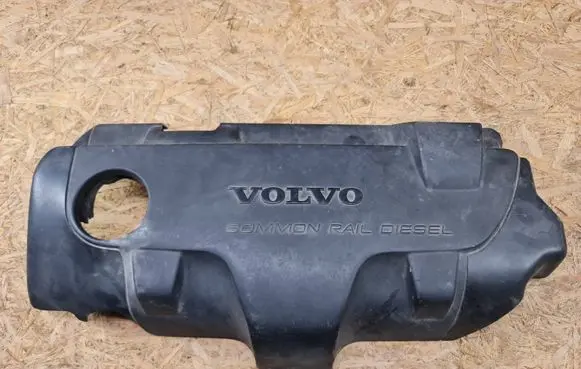 Volvo V70 Engine cover (trim) 08653495 16301