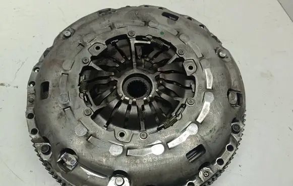 Volkswagen Tiguan Clutch set kit 124043510