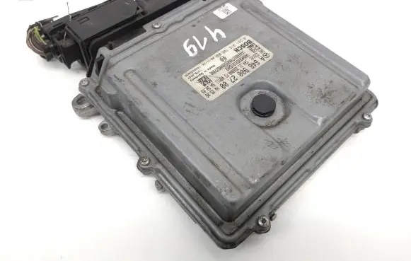 Mercedes-Benz Vito Viano W639 Engine control unit/module A6469002700 0281016706