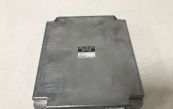 Lexus RX 330 - 350 - 400H Battery control module 8989248010