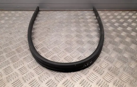 Audi A5 Engine compartment rubber 8W0823723A