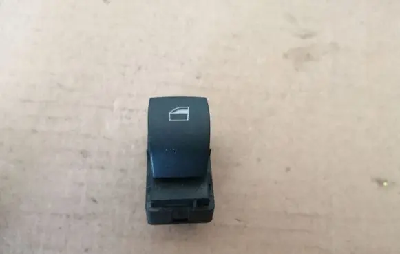 BMW 5 E60 E61 Electric window control switch 6922244