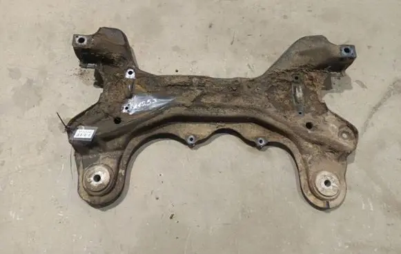 Volkswagen Golf IV Front subframe 