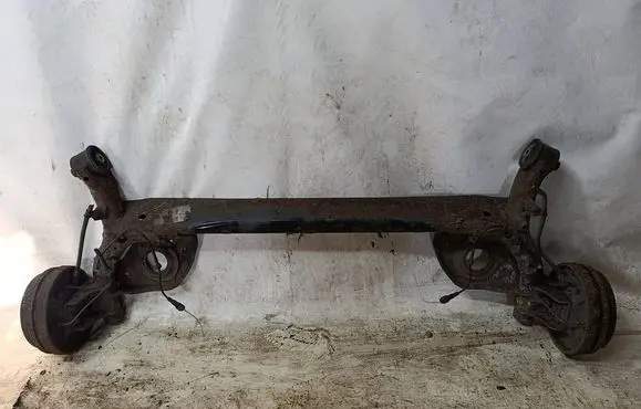 Nissan Note (E12) Rear beam 