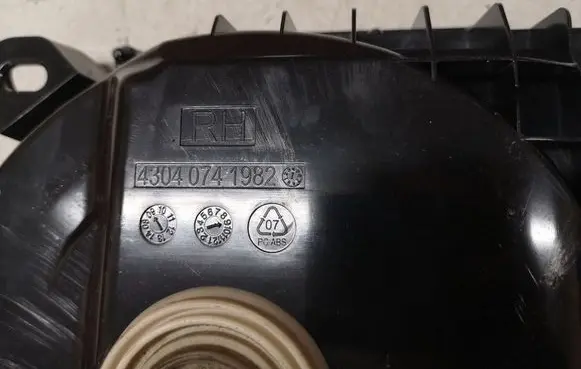 BMW 3 E90 E91 Subwoofer speaker 18820010 430407861331 6513919246202