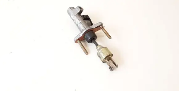 Toyota RAV 4 (XA20) Clutch master cylinder