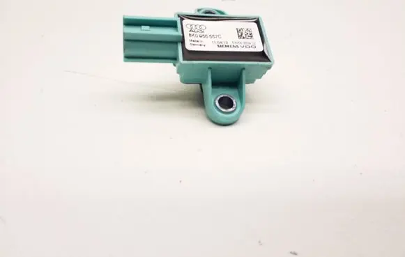 Audi A5 8T 8F Airbag deployment crash/impact sensor 8K0955557C