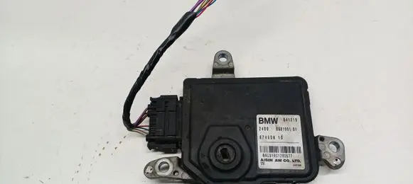 BMW 2 F46 Gearbox control unit/module 8681981