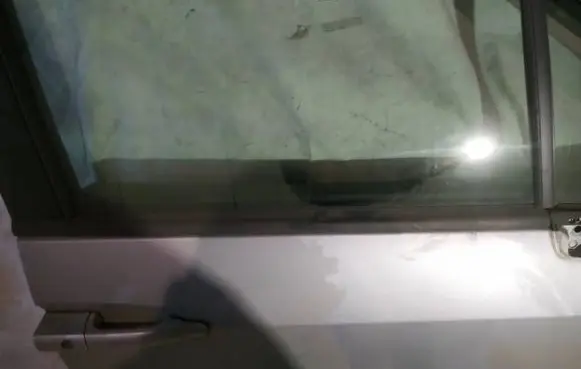Peugeot 807 Front door glass trim molding 