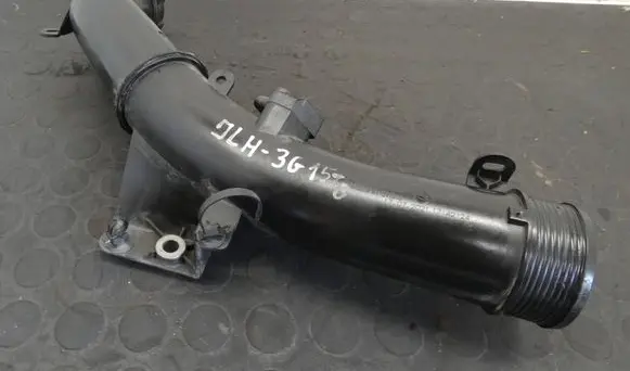 Volvo XC40 Air intake duct part 32222151 8888778267