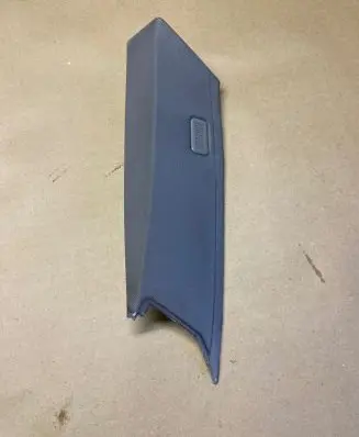 BMW 5 E60 E61 (C) pillar trim 7061344