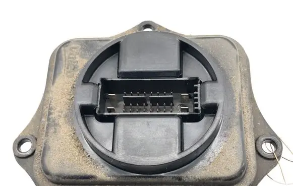Volkswagen PASSAT B7 Voltage converter/converter module 3D0941329B