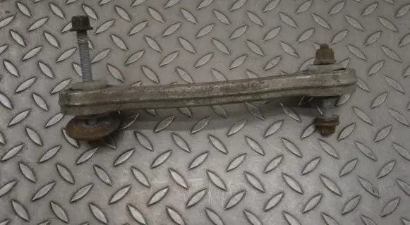 Rear upper control arm/wishbone