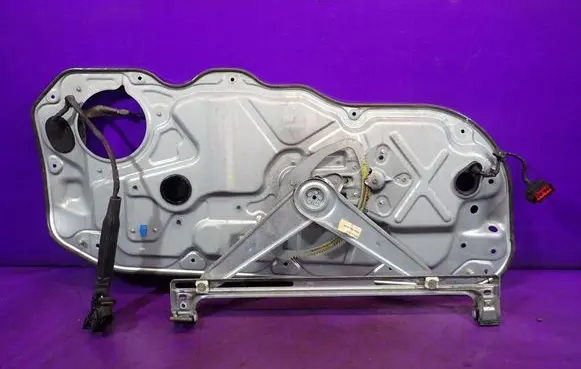 Volvo C30 Front door window regulator with motor 