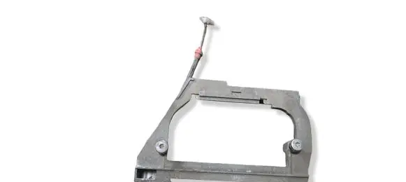 BMW 5 E39 Rear door exterior handle/bracket 51228236645