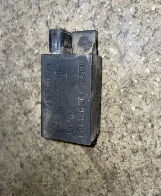 BMW 5 E39 AUC sensor 64118391470 110187 PA6GF30