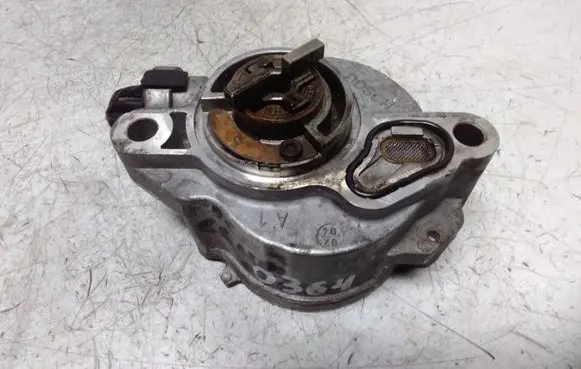 Citroen Xsara Picasso Vacuum pump D1561A 2205N