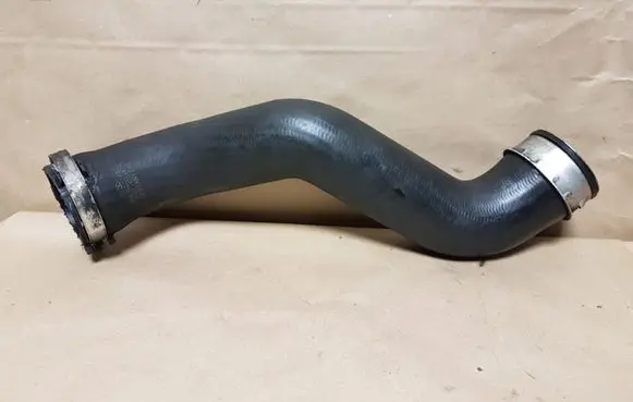 Audi A4 S4 B7 8E 8H Intercooler hose/pipe 8E0145737F