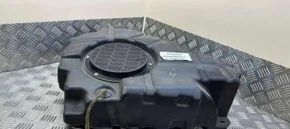 Jeep Grand Cherokee Subwoofer speaker 05064610AC 26777W F1AA093131737