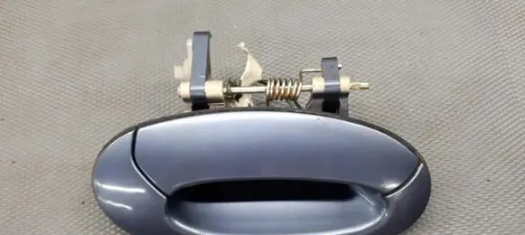 Hyundai Lantra I Rear door exterior handle