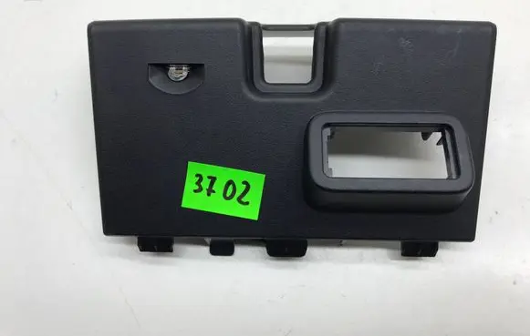 BMW 3 G20 G21 USB socket connector 6807232 106038803C 584507
