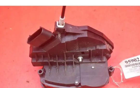 Volvo S60 Front door lock 31349870