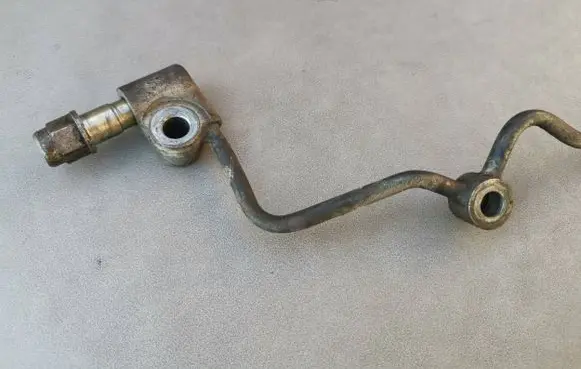 Toyota Avensis T250 Fuel return line/hose 0300