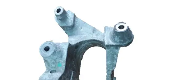 Chrysler Voyager Engine mounting bracket