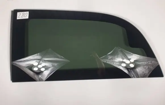 Chrysler Town u0026 Country V Rear side window 43R001385