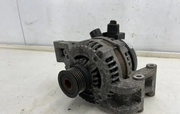 Volvo S40 Generator/alternator 3m5t-10300-vc 104210-3762