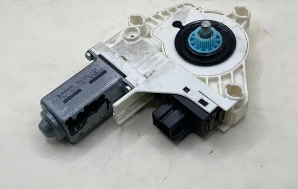 Audi A3 S3 8V Rear glass lock/latch C425 8K0959802