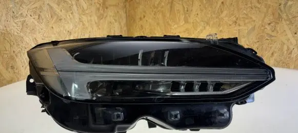 Volvo S90, V90 Headlight/headlamp 32404736 3970114