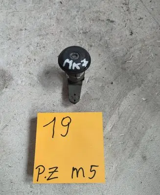 Ford Escort Front door lock (next to the handle) 6453432