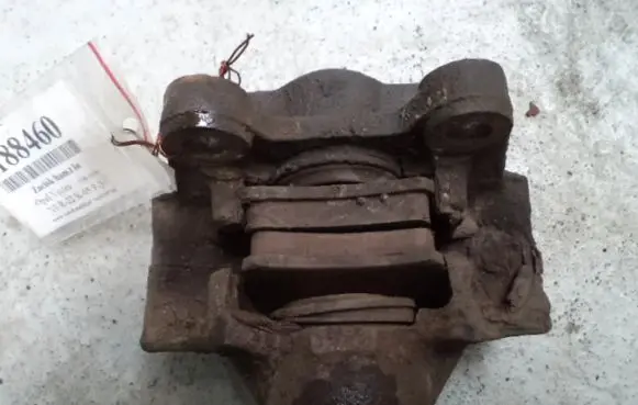 Opel Vectra A Rear brake caliper