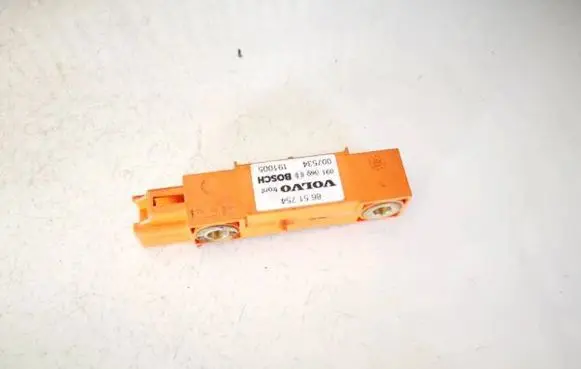 Volvo XC90 Airbag deployment crash/impact sensor 8651754