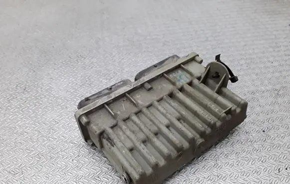 Opel Astra H Coolant fan relay 804024