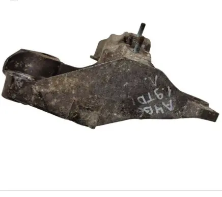 Audi A4 S4 B6 8E 8H Engine mounting bracket 8E0199351C