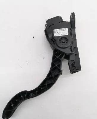 Volvo V70 Accelerator throttle pedal 31329057 C95YE02 6PV01083400