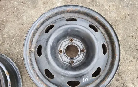 Peugeot 307 R15 steel rim 2150708