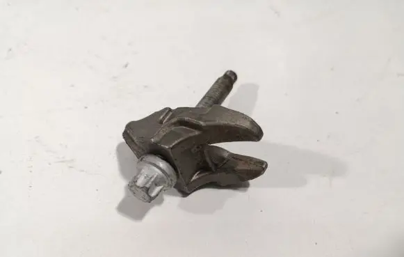 Ford C-MAX II Fuel Injector clamp holder