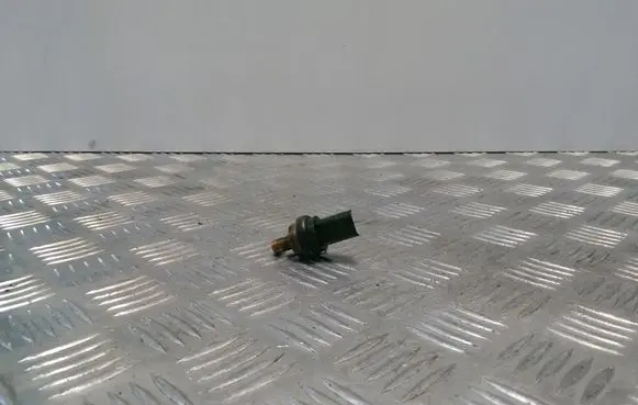 Coolant temperature sensor