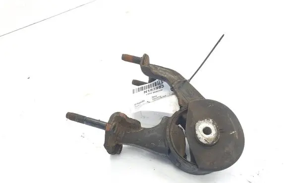 Toyota Avensis T250 Gearbox mounting bracket