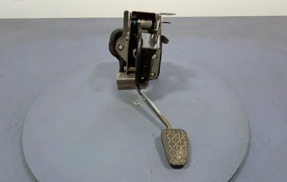 Ford Fiesta Accelerator throttle pedal AP317519AB